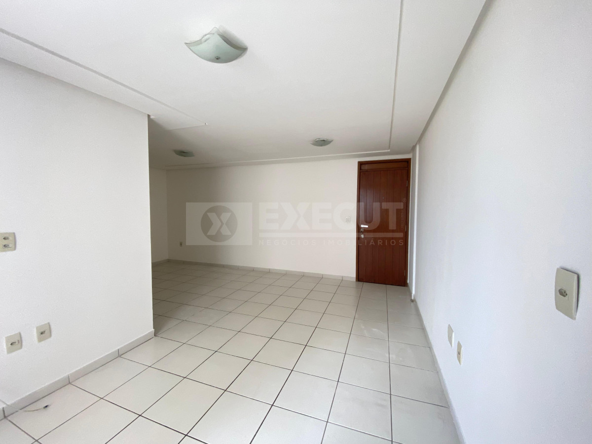 28d7f9fde9154e15eb25c5e7ab8edeea