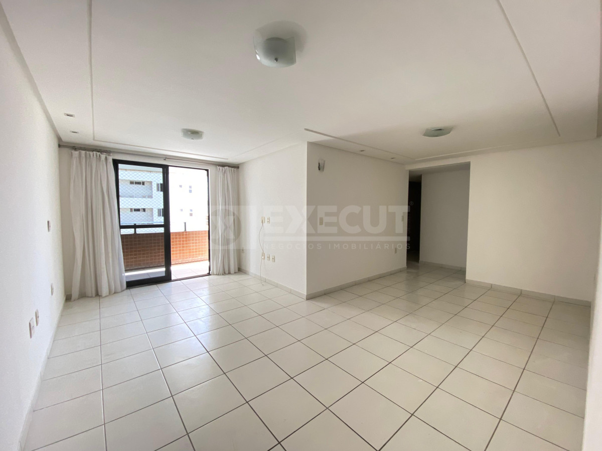 28d7f9fde9154e15eb25c5e7ab8edeea