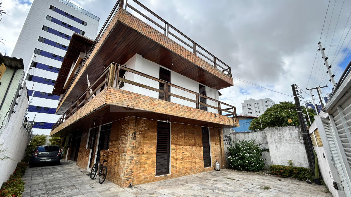 ba35c5d5b8f50a61468b778d1a4458bb