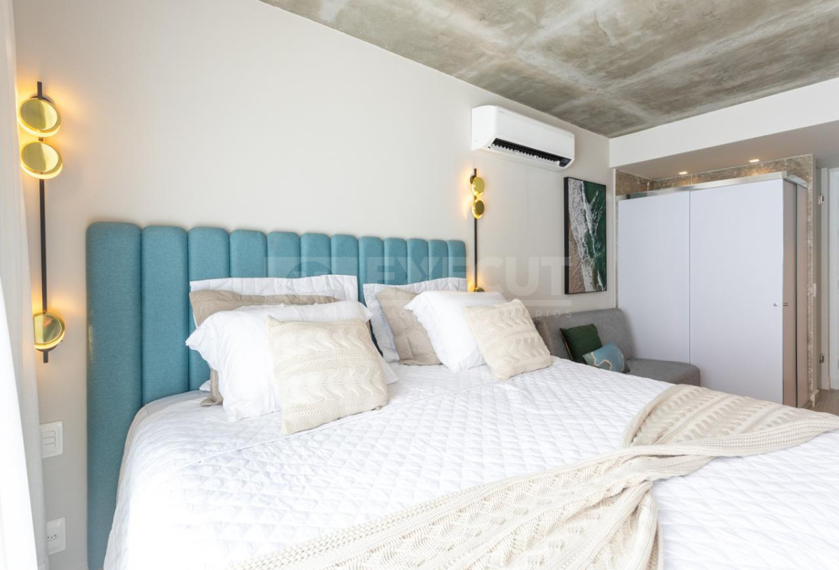 dc1dc8c6c8054eef0a3b8d709e8eb3b6