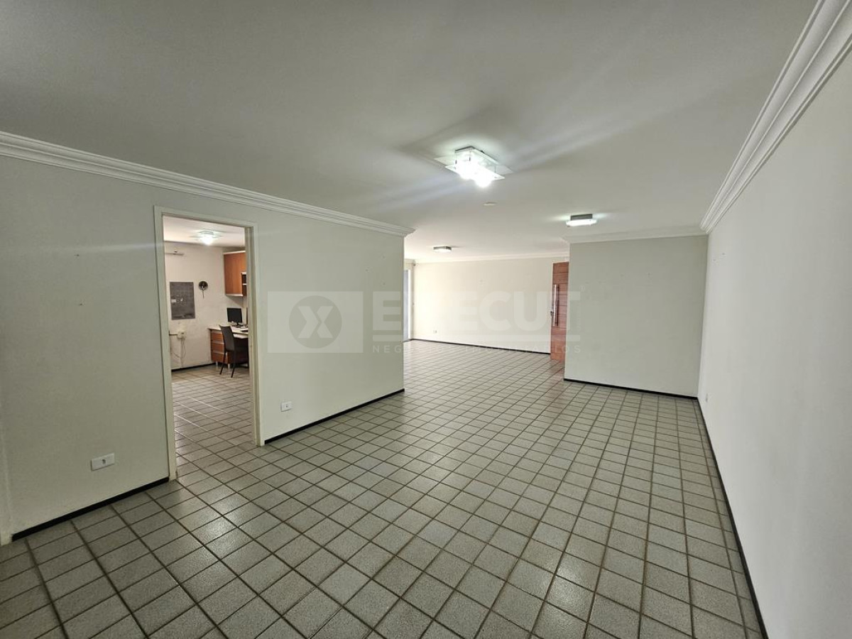 348c147f86de8922cb4a31b24610b0ab